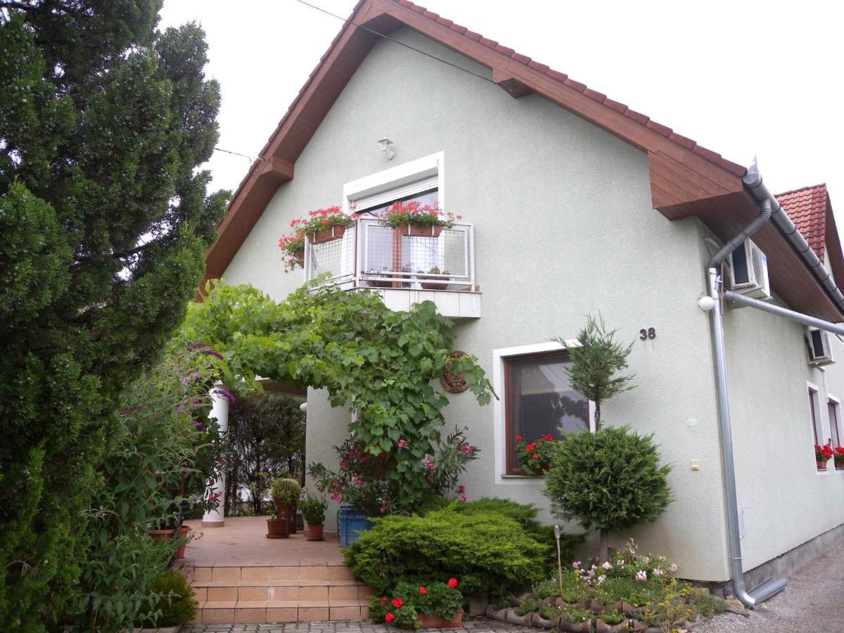 Apartment In Keszthely/Balaton 19020 Екстер'єр фото